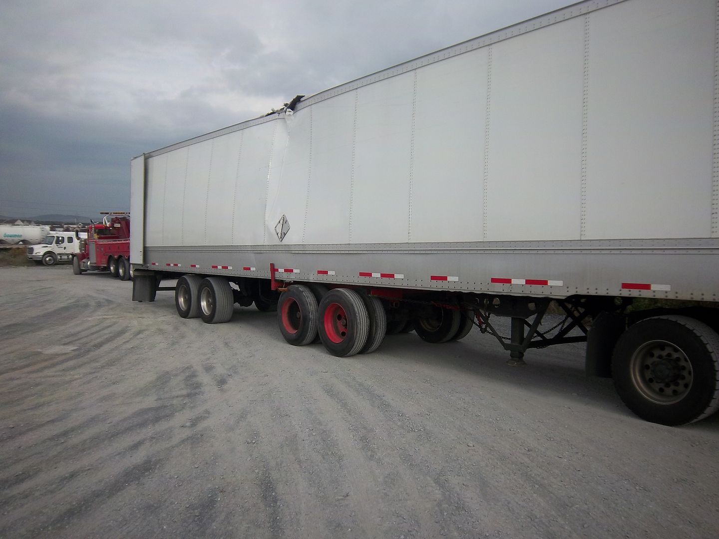 Broken Trailer Tow411
